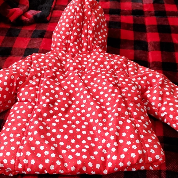 Red Flower Puffy Coat - Picture 6 of 6